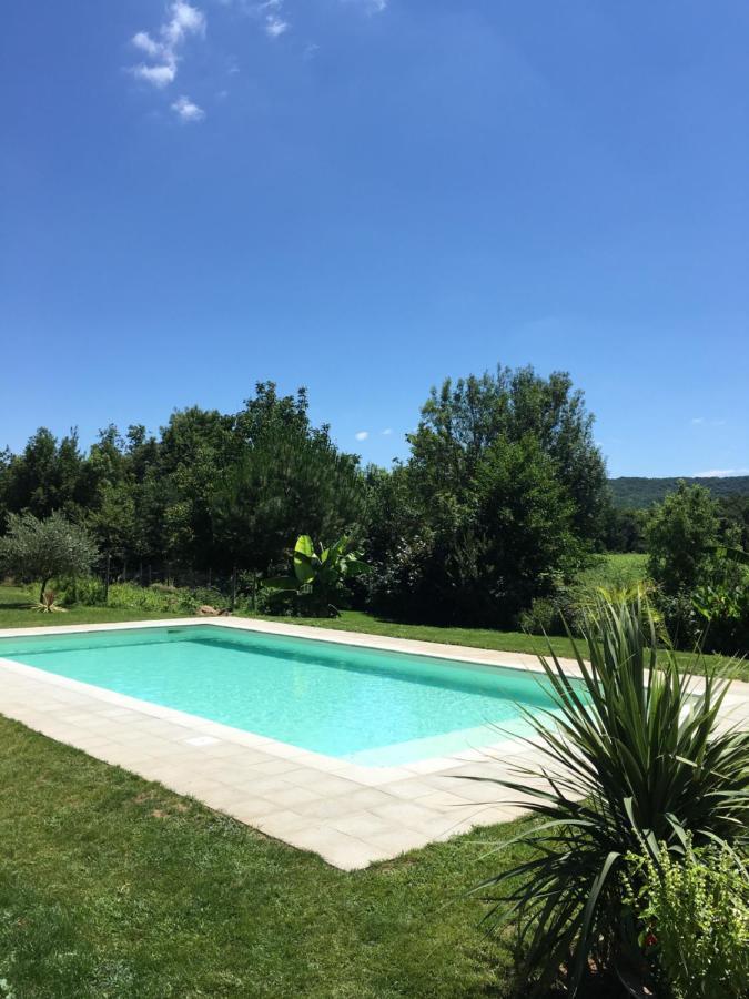 Gite Clodeguy Saint-Sylvestre-sur-Lot Exterior foto